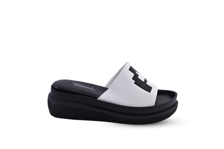 Ladies Wedge Sandal - Image 3