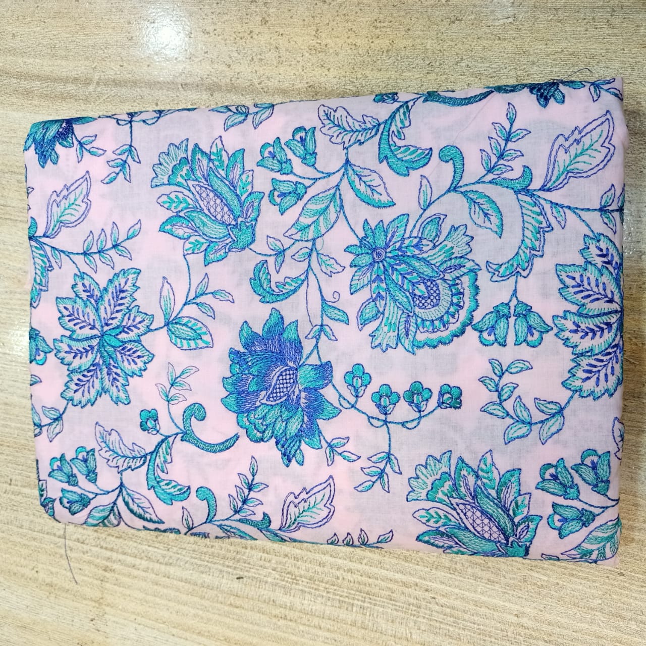 Bareeza Lawn 2 pice Karhai - Image 2
